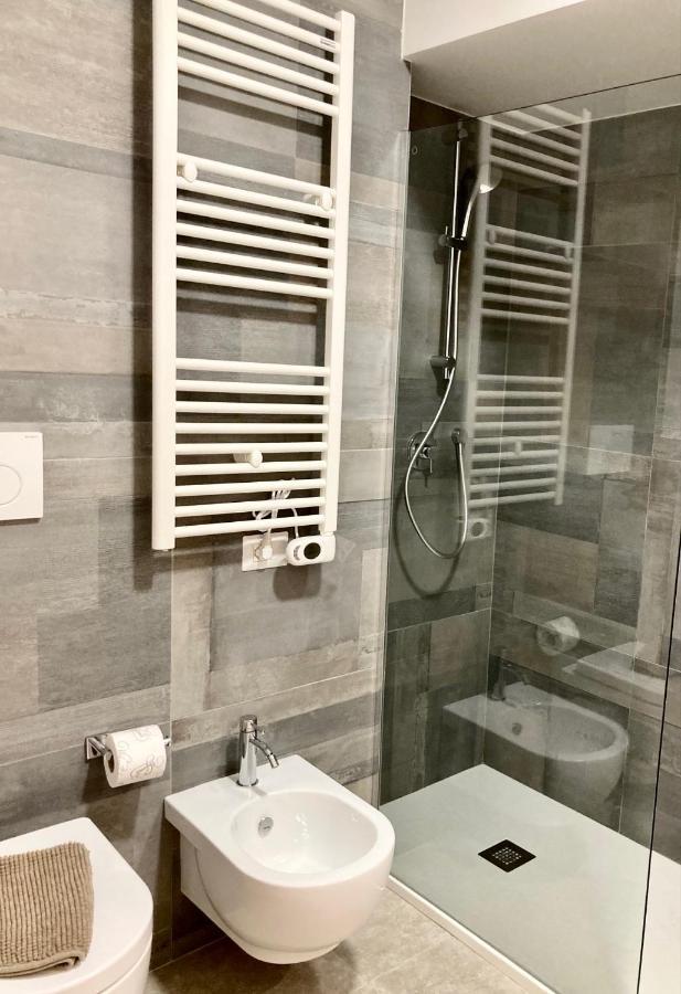 Apartment Rent Casa Almika Бари Екстериор снимка